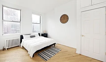 Rented by R New York