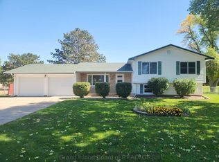 919 McMartin Ave, Grand Island, NE 68801