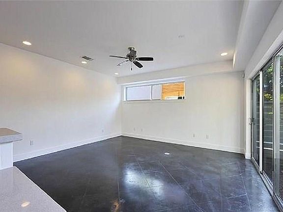 5th image of 1101 Lambie St #1-B