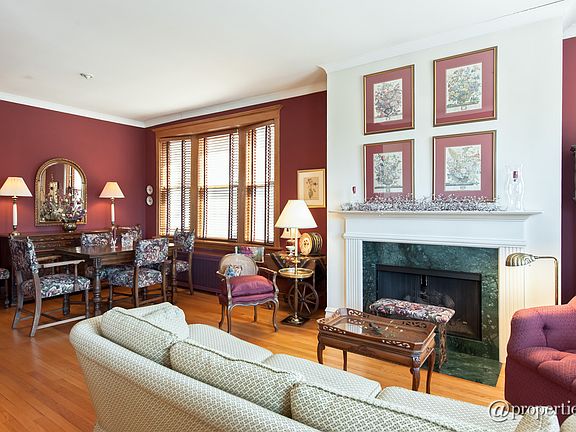 Living Room/Dining Room