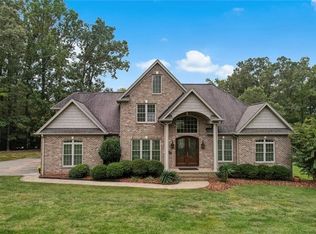 2525 Mableton Dr, Burlington, NC 27217