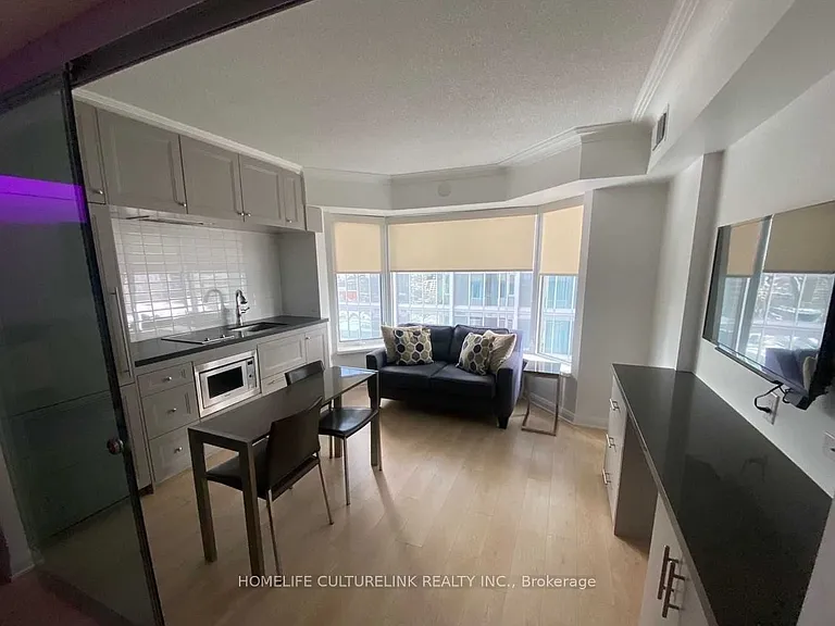 155 Yorkville Ave #2010 — Photo 3