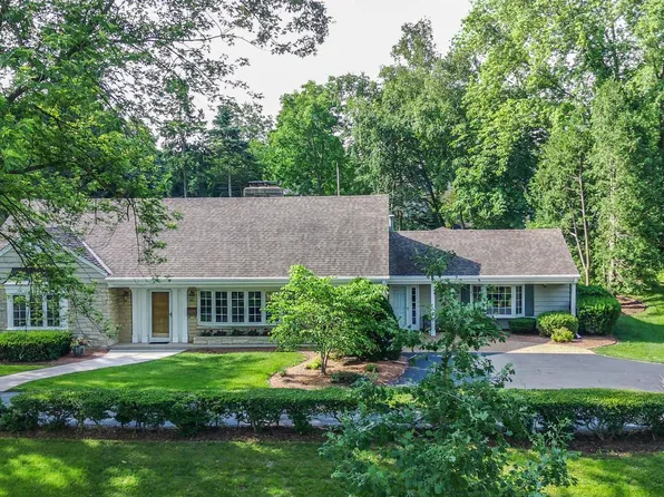 905 West Larabee STREET, Port Washington, WI 53074