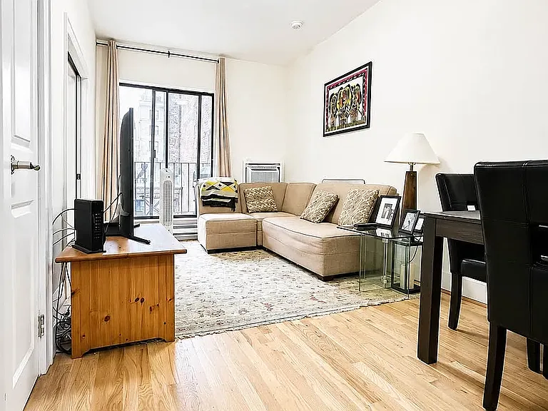 269 W 73rd St #4B — Photo 4