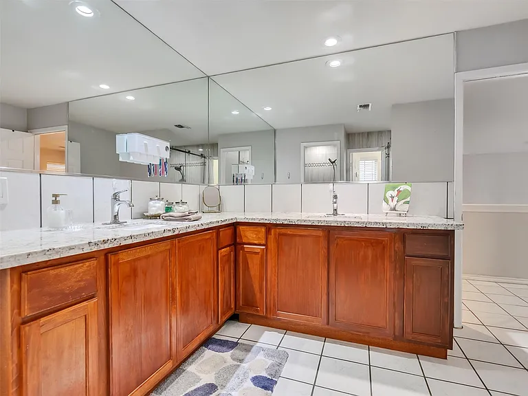 10027 Glenkirk Dr — Photo 19