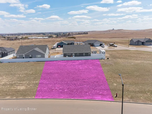 LOT 3 Wahl St, Dickinson, ND 58601