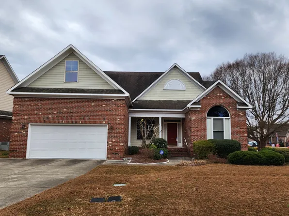 3120 Metthame Dr, Fayetteville, NC 28306