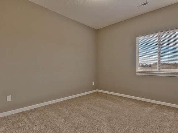 4th image of 8585 Chris St