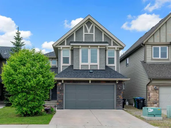 58 E Valley Pointe Bay NW, Calgary, AB T3B 6B6
