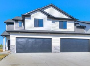 6522 Holly Ct, Johnston, IA 50131