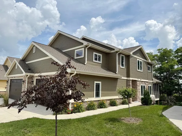 6672 Church Hl, Deforest, WI 53532