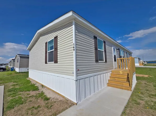 781 W Walcott Rd #169, Walcott, IA 52773
