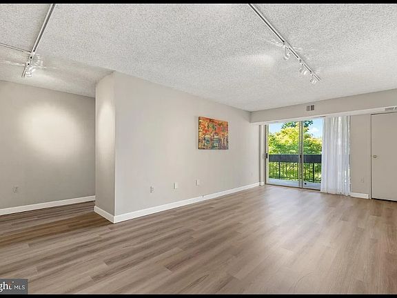 4th image of 5300 Holmes Run Pkwy APT 319