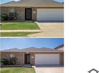1813 Lynnwood Hills Dr, Fort Worth, TX 76112