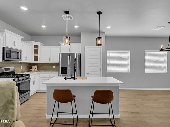 2nd image of 6051 Zinc Hill St