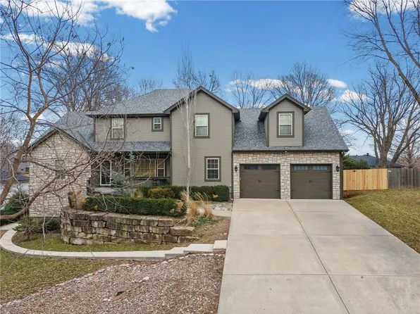 8119 NW Venita St, Weatherby Lake, MO 64152