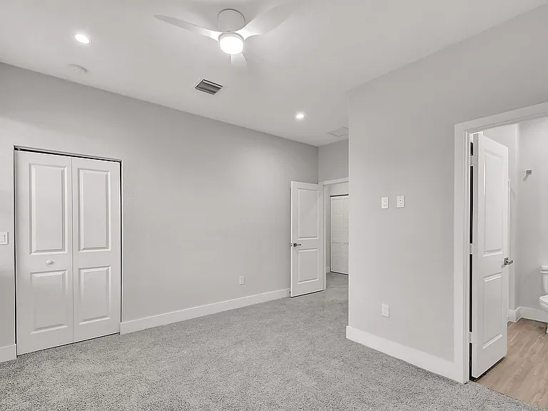 Prince Place Townhomes — Photo 9