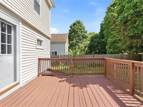515 Davisville Rd, North Kingstown, RI 02852