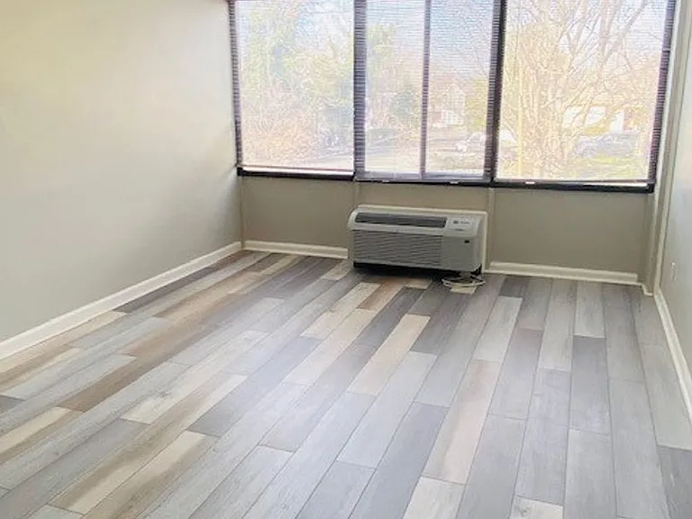 1700 Clinch Ave — Photo 2