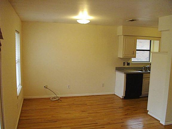 4th image of 10354 Country Club Dr