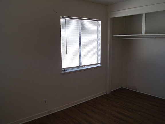 3rd image of 313 Paul Ave