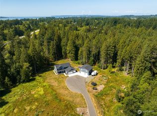 4190 Red Cedar Rd, Blaine, WA 98230