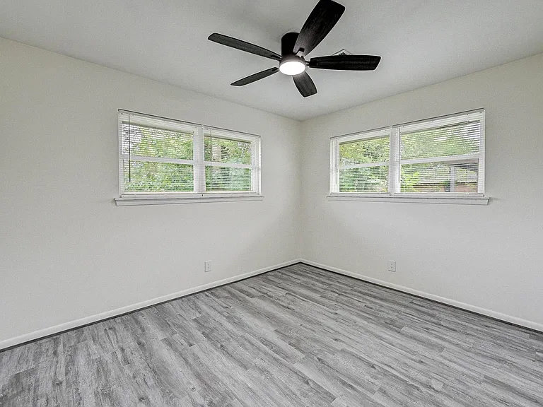 6027 Ledbetter St — Photo 17