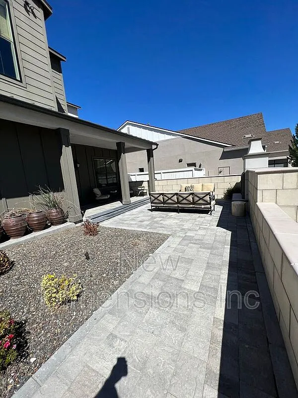 3 bed, 4.5 bath, 3924 sqft, $8,500 — Photo 3