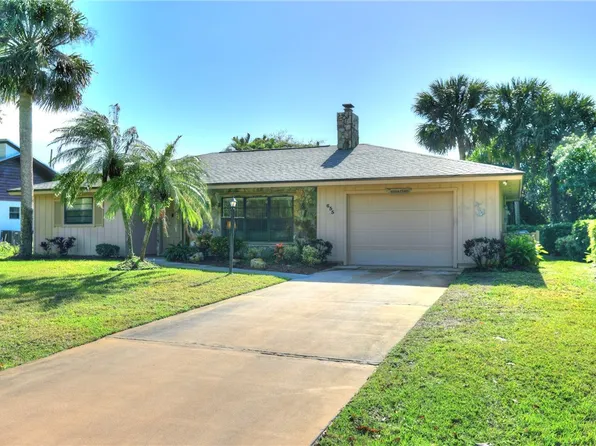 655 Wallis Ave, Sebastian, FL 32958