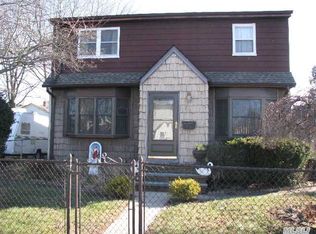 316 Audley Ct, Copiague, NY 11726