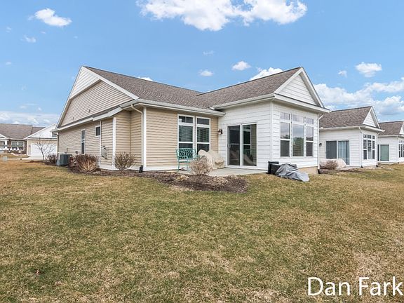 3rd image of 6589 Potters Wheel Dr