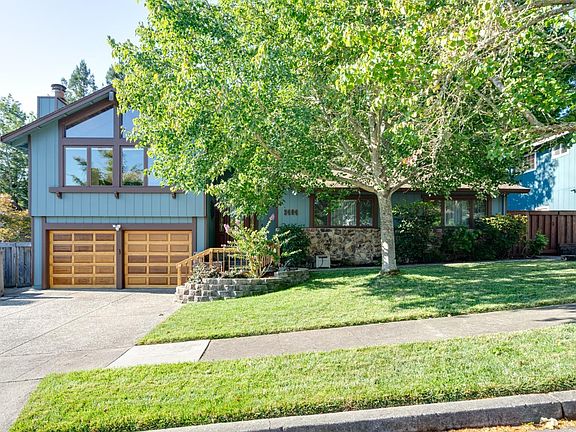 3rd image of 3404 Castlerock Court