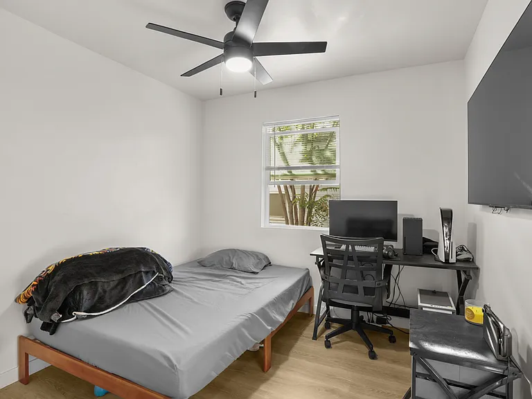 6124 Pembroke Dr — Photo 10