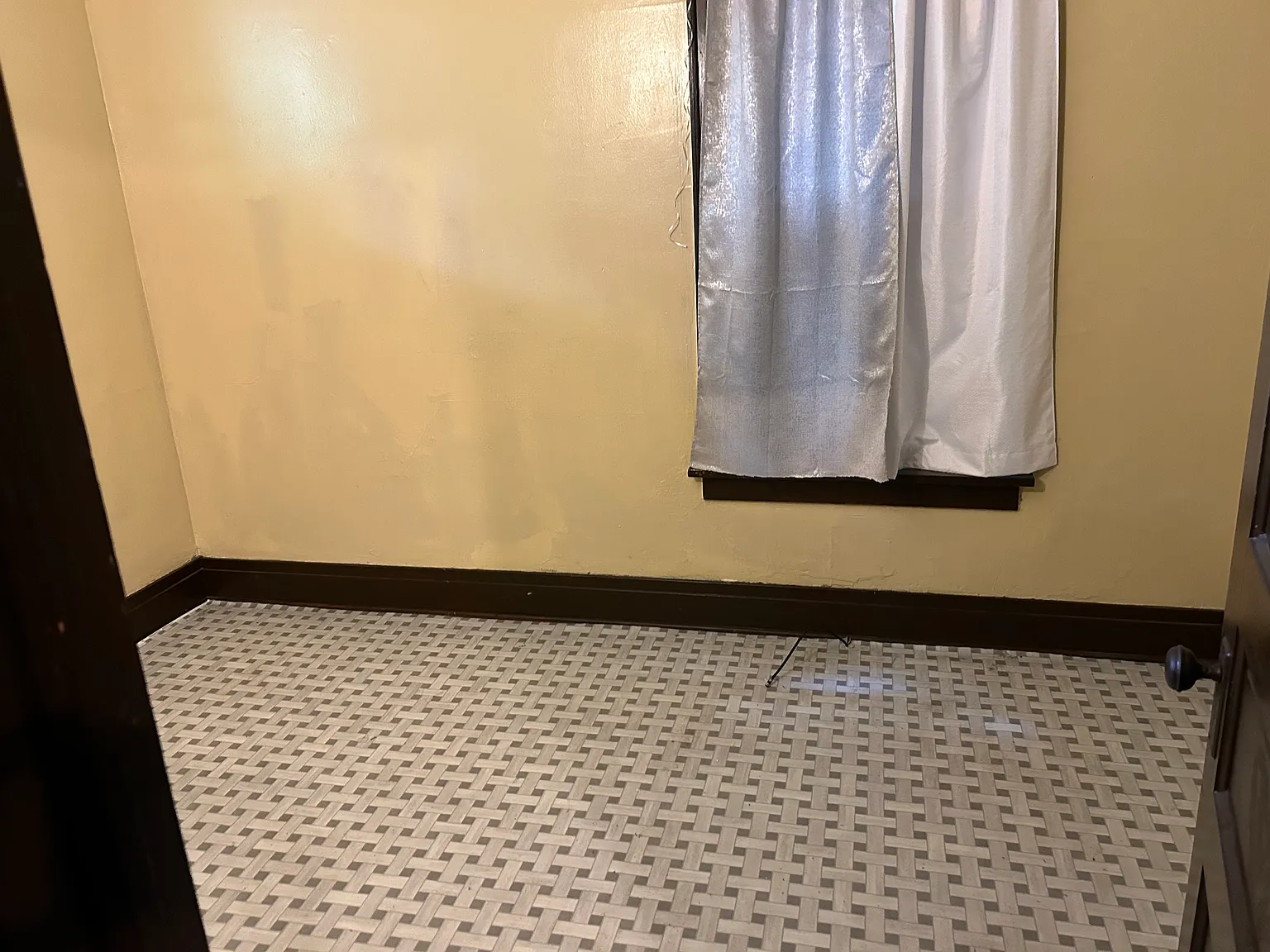 2 bed, 950 sqft, $1,000 — Photo 4