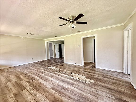 4th image of 503 SW 15th Ave