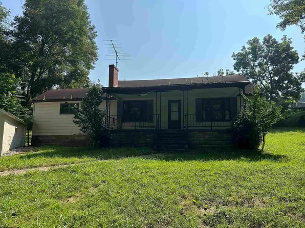 152 Point Pleasant Church Loop Rd, Philippi, WV 26416