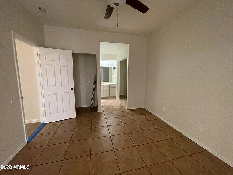 2035 S Elm St #117 — Photo 14