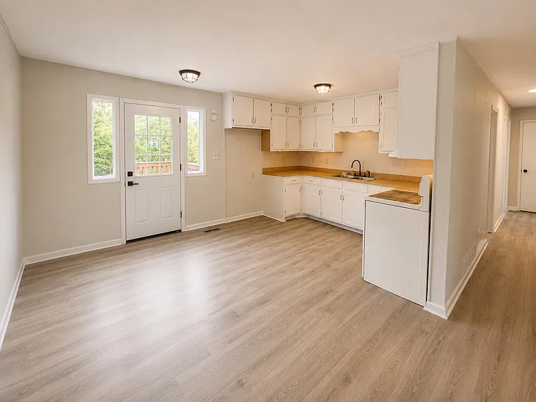 1285 N McDonough Rd — Photo 4