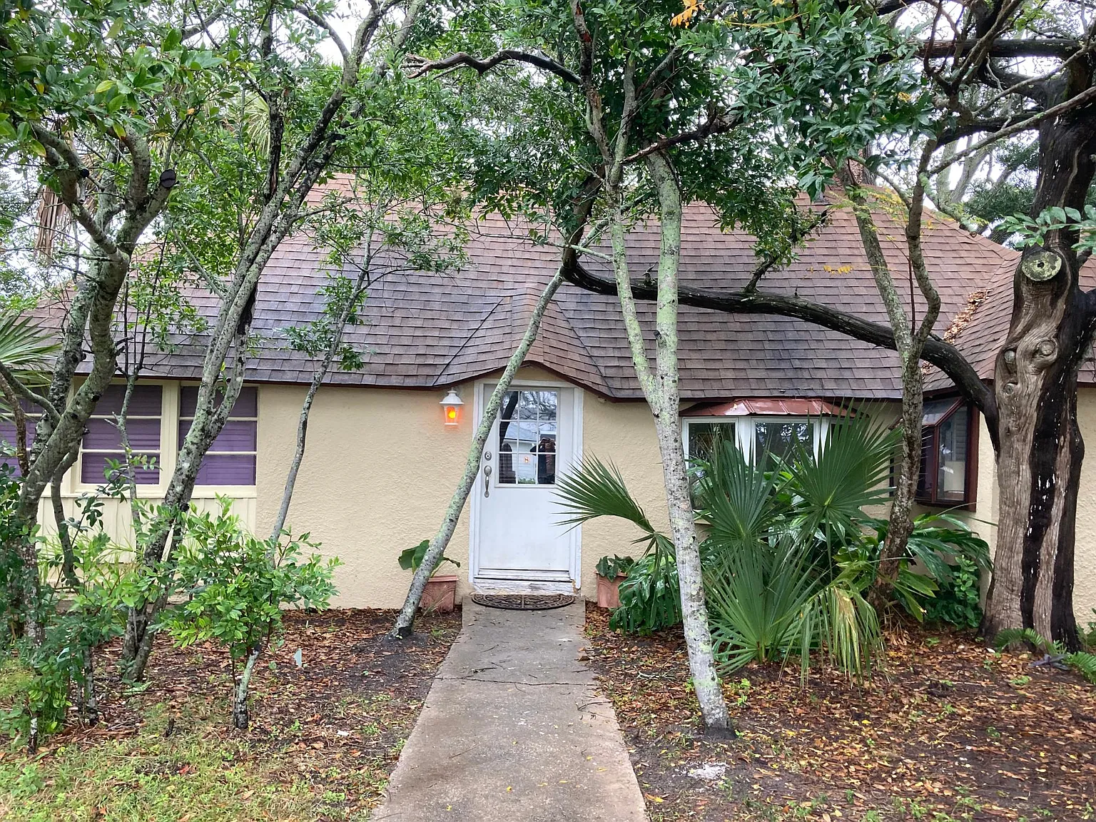 2 bed, 1.5 bath, 834 sqft, $1,495 — Photo 1