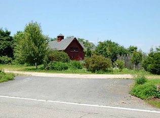 69 Simmons Rd, Little Compton, RI 02837