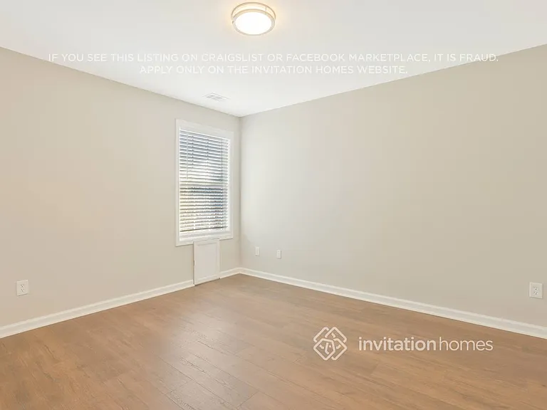 3851 Lake Sanctuary Way — Photo 12