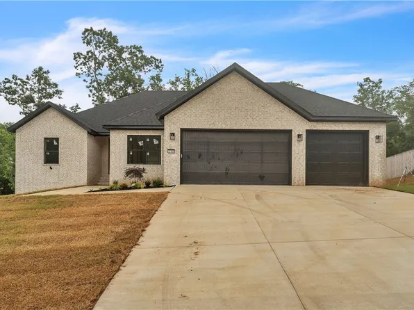 12406 Wildwood Dr, Rogers, AR 72756
