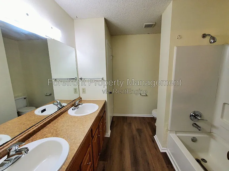 8219 Sunshine Trail Dr — Photo 23