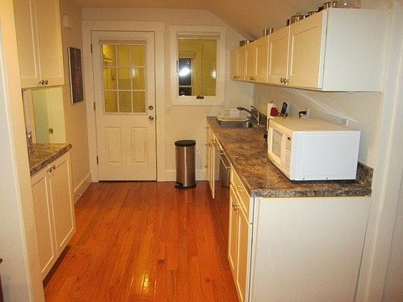 food preparation area