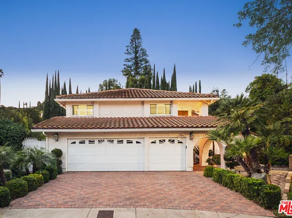 16230 Meadowcrest Rd, Sherman Oaks, CA 91403