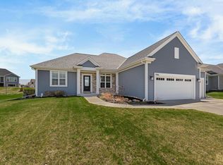 1946 N Teton Trl, Grafton, WI 53024