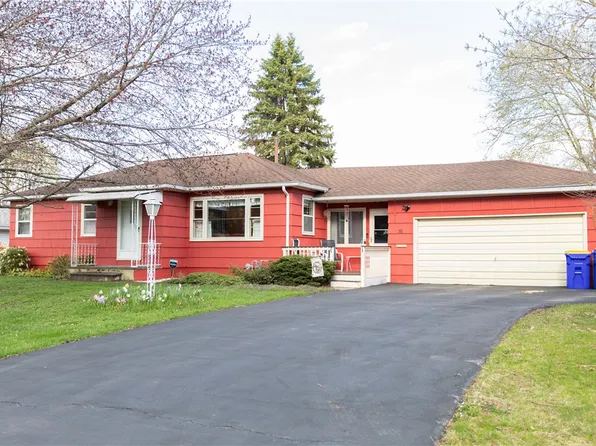 36 Merrydale Dr, Rochester, NY 14624