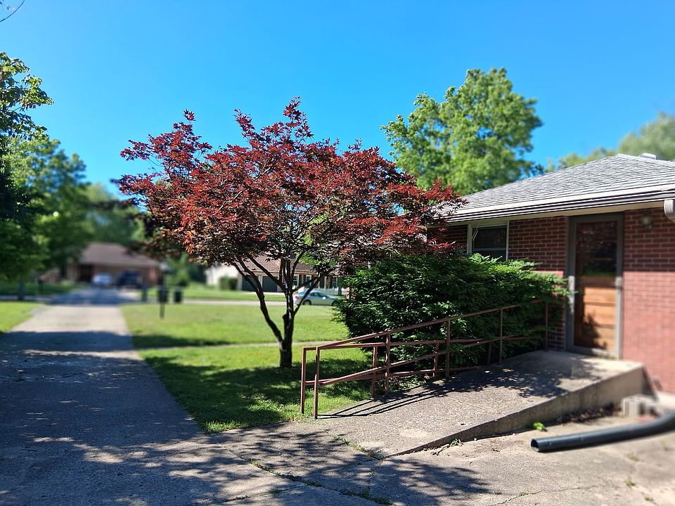 1st image of 131 Tranquil Trl