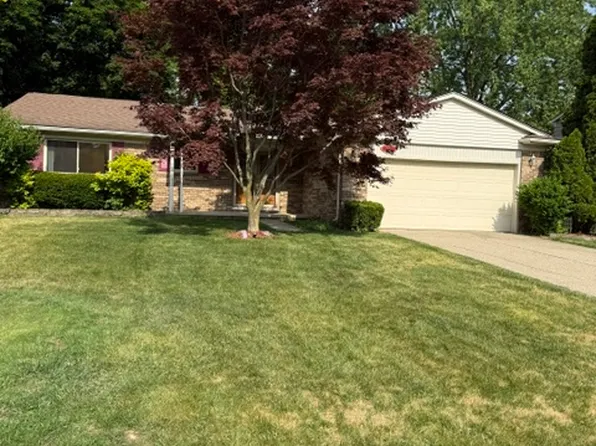 2647 Stonebury Dr, Rochester Hills, MI 48307