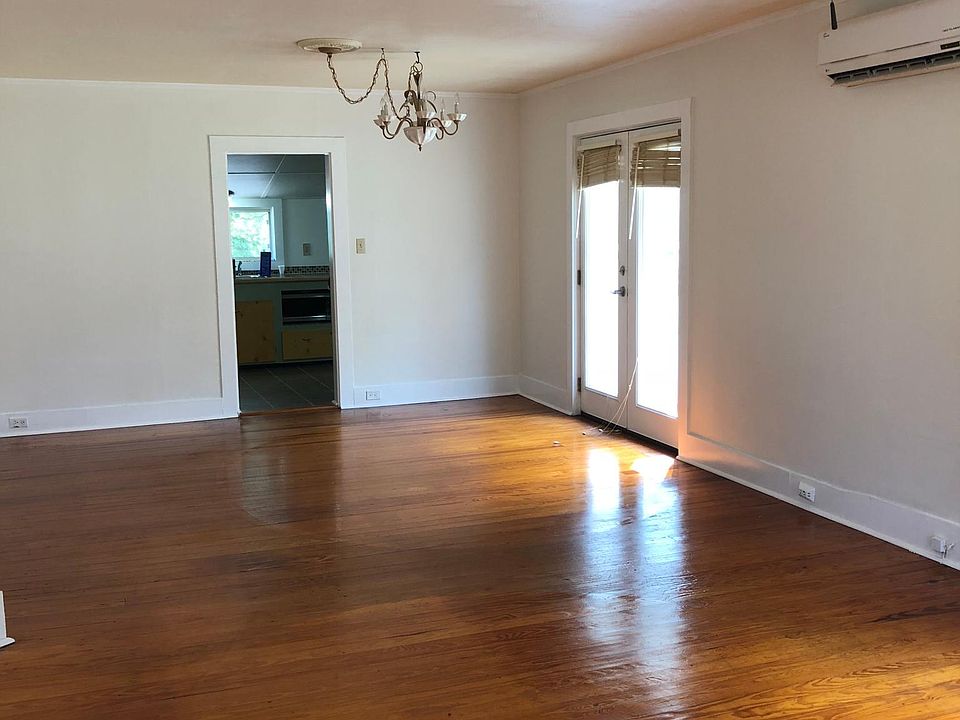 2nd image of 158 Creme St